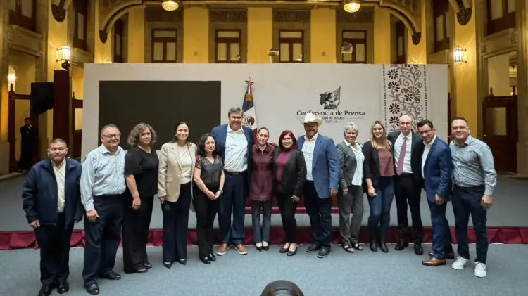 Almada Palafox tiene el objetivo de llevar los programas federales a todas las regiones de la entidad.