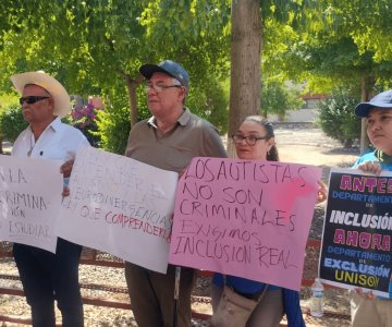 Piden empatía hacia joven con autismo expulsado de la Unison