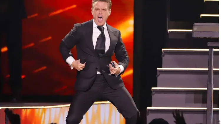 Luis Miguel presume en redes un nuevo récord histórico en su carrera