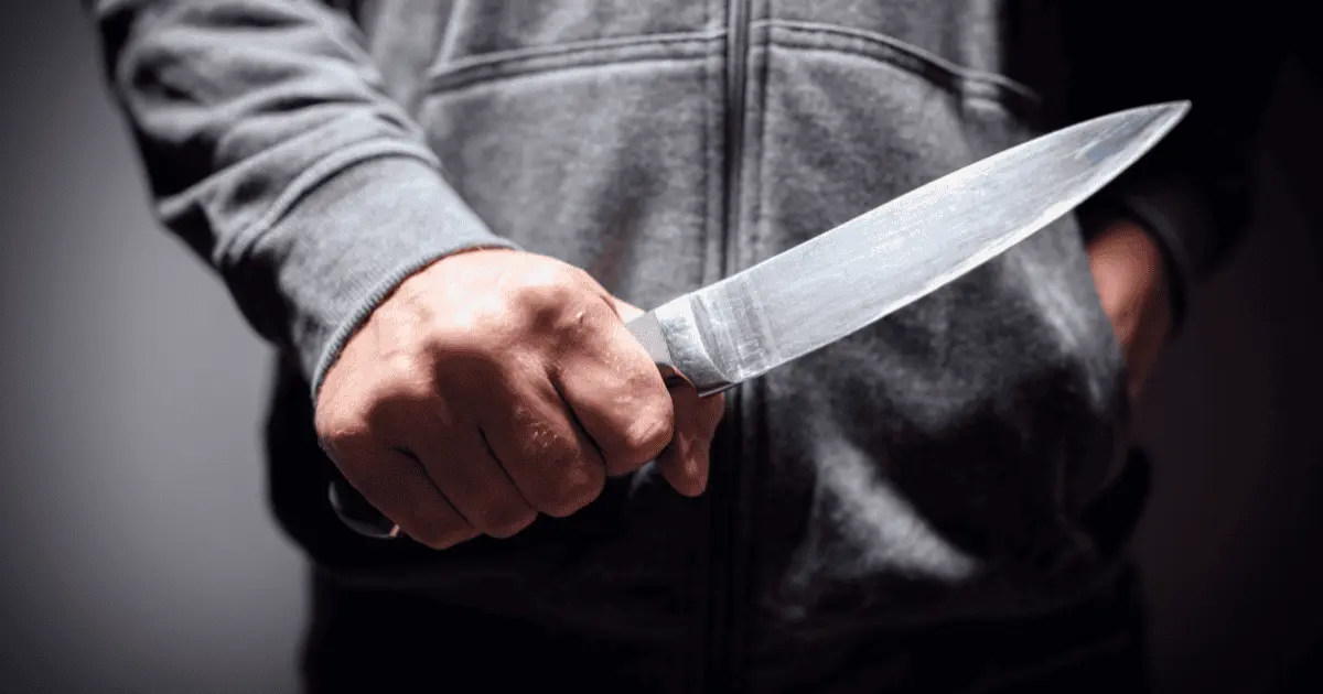 Arrestado por amenazar de muerte a empleada de tienda de conveniencia