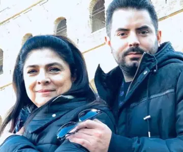 José Eduardo defiende de su mamá Victoria Ruffo de Eugenio Derbez
