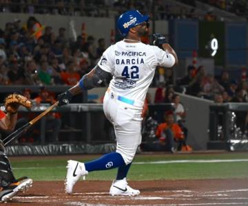 Yaquis aplacan a los Naranjeros y dividen la serie inaugural