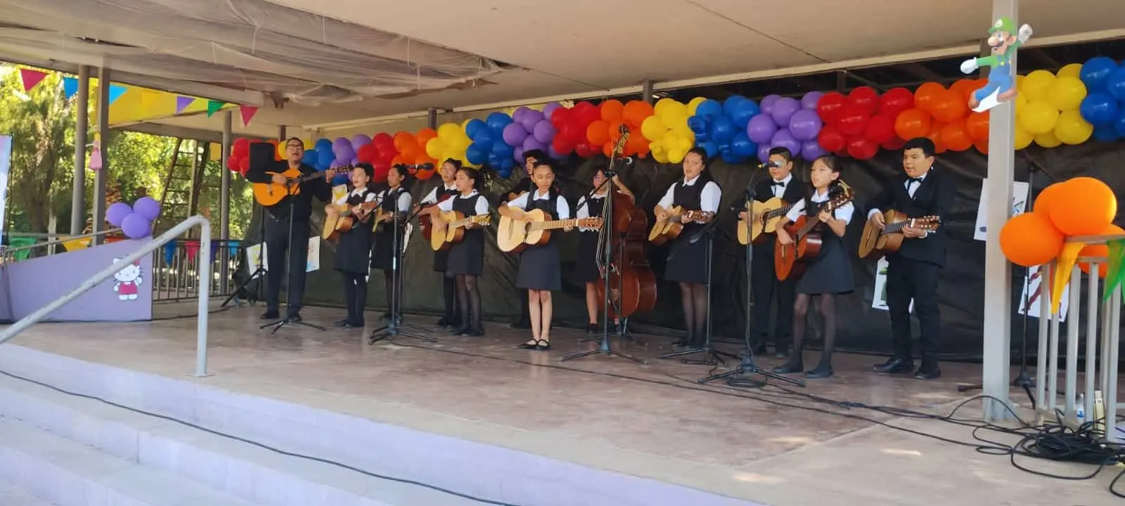 Festeja Radio Sonora su 43 aniversario en el Parque Infantil