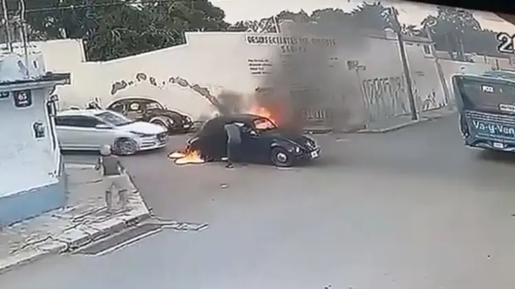 El incidente fue captado por las cámaras de seguridad en el lugar. (Foto: Captura de video)