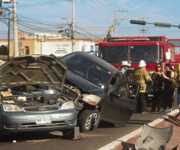 Celular al volante, principal causa de accidentes viales en Hermosillo