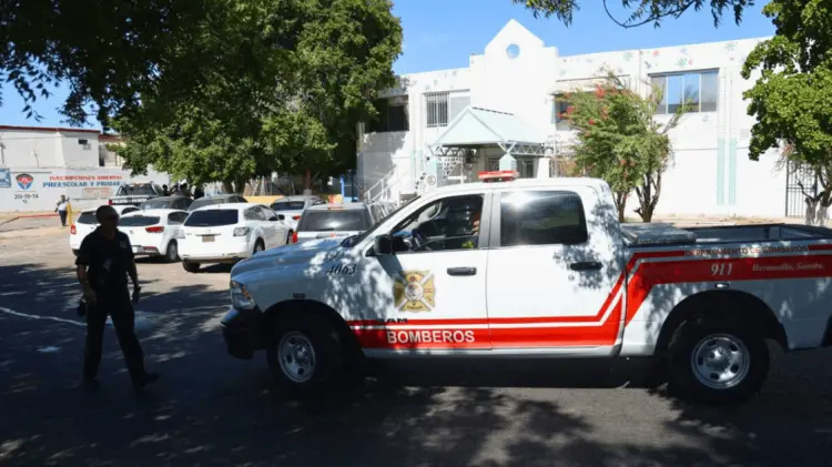 La guardería fue evacuada por las maestras. (Foto: Jesús Ballesteros/EXPRESO)