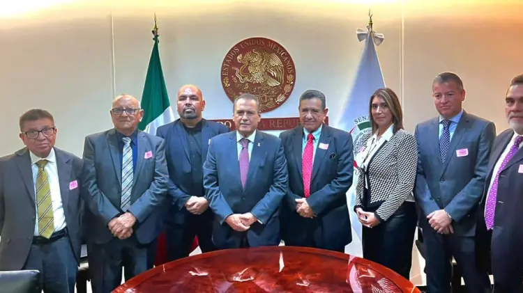 Manlio Fabio Beltrones se reunió con destacados líderes del sector minero. (Foto: Cortesía)