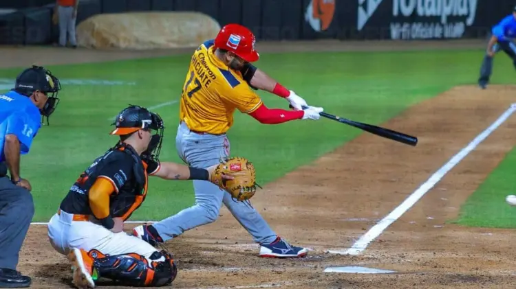 Hermosillo y Navojoa se fueron a extra innings. (Foto: Cristian Ruiz/EXPRESO)