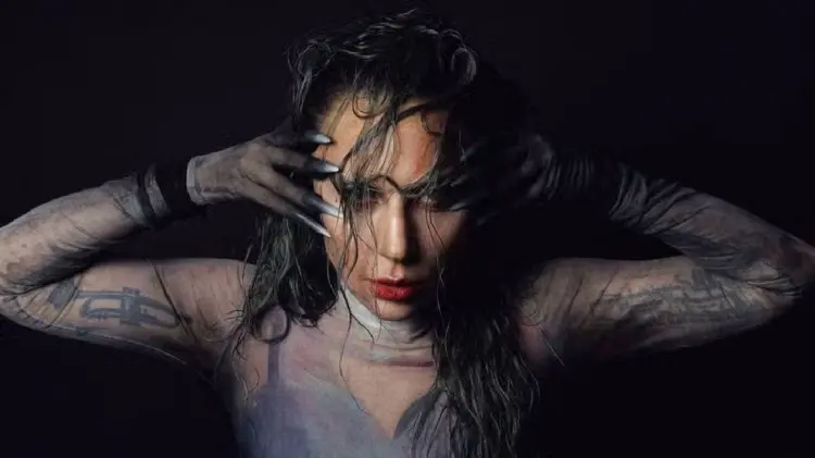 Lady Gaga lanza su nueva canción Disease, un adelanto de su nuevo disco