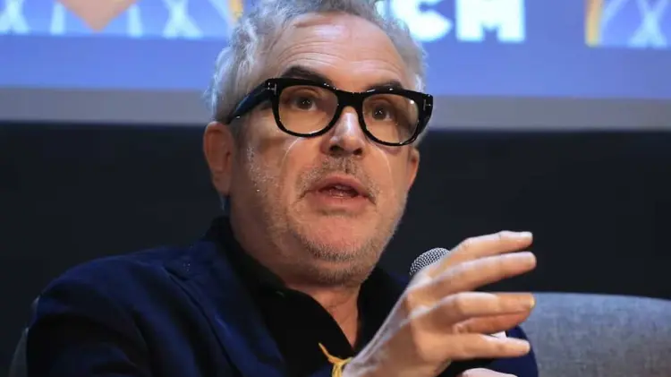 Alfonso Cuarón anima a jóvenes a hacer cine: Usen hasta sus teléfonos