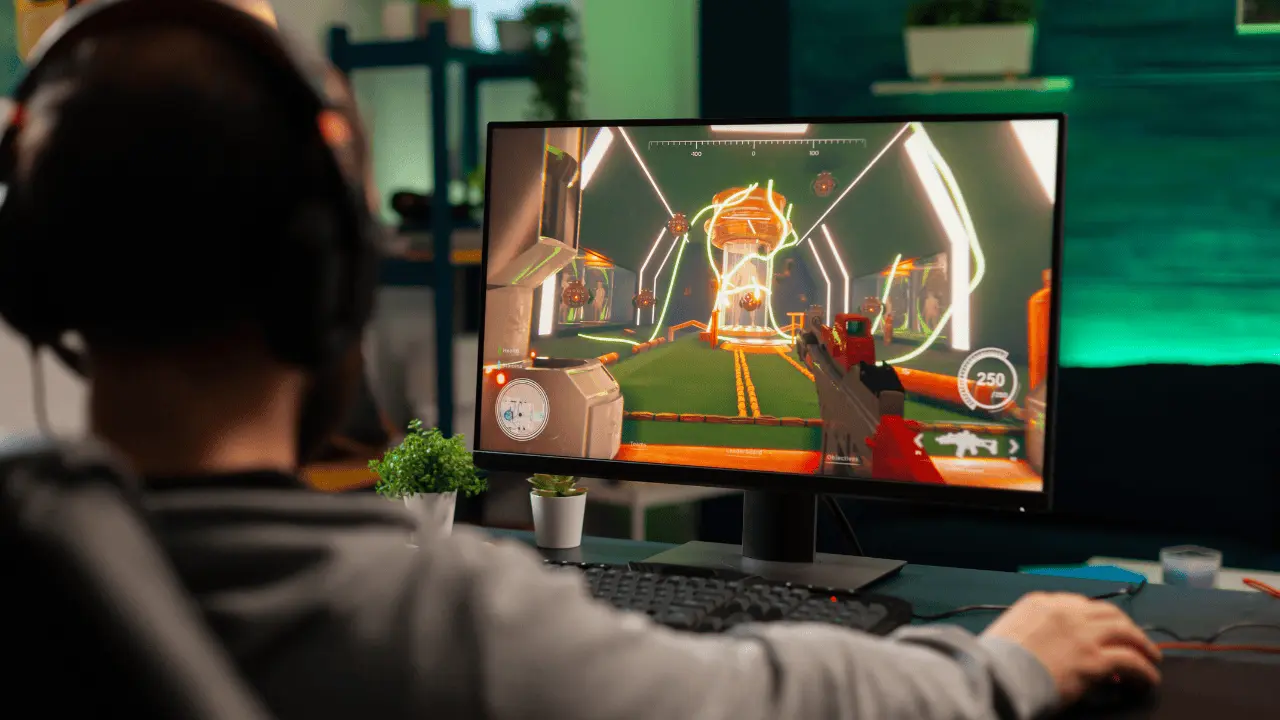 Menor es enganchado por delincuentes a través de videojuego en línea