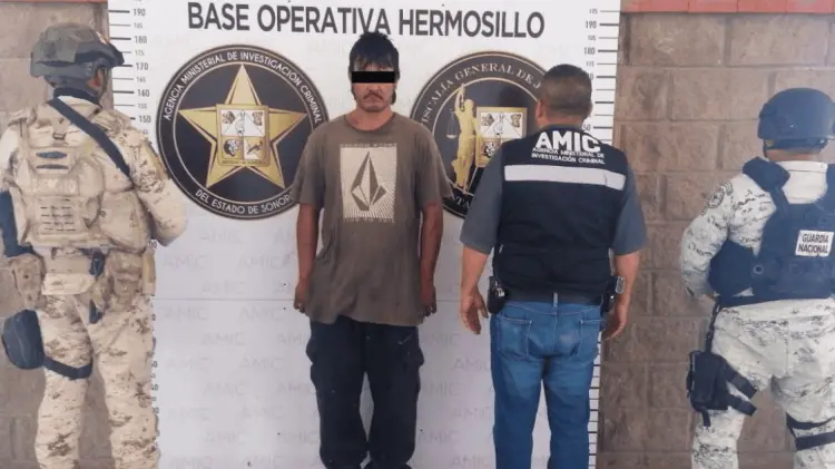 Marcos Miguel N, de 44 años, fue detenido durante el cateo. (Foto: Especial/EXPRESO)