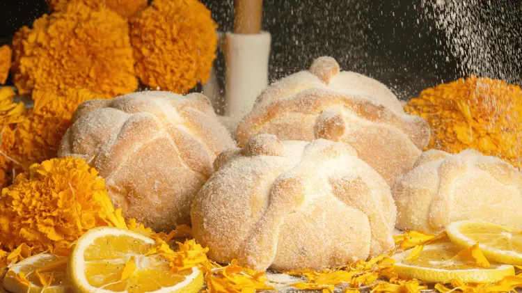 Pan de muerto y sus múltiples sabores: un recorrido por México