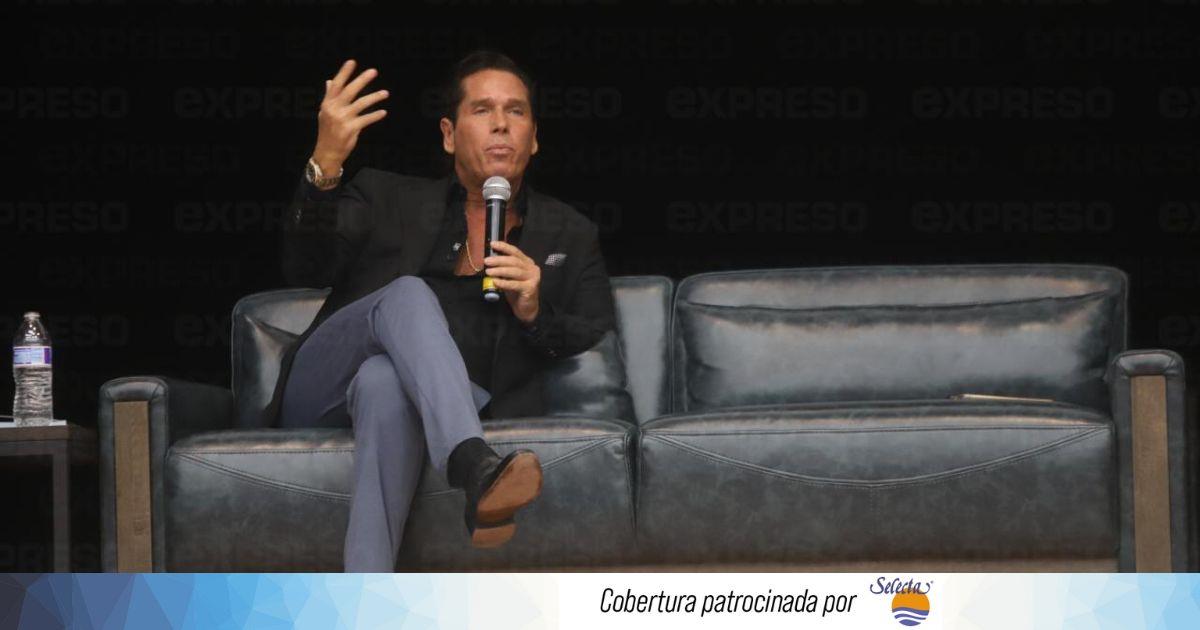 Roberto Palazuelos cierra primer día del foro Sonora Global Conecta