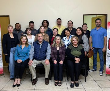 Imparten taller de desarrollo profesional y personal a miembros del Stirt