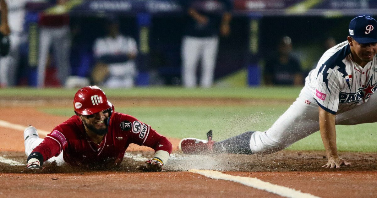 México cae ante Panamá en su tercer encuentro del Premier 12