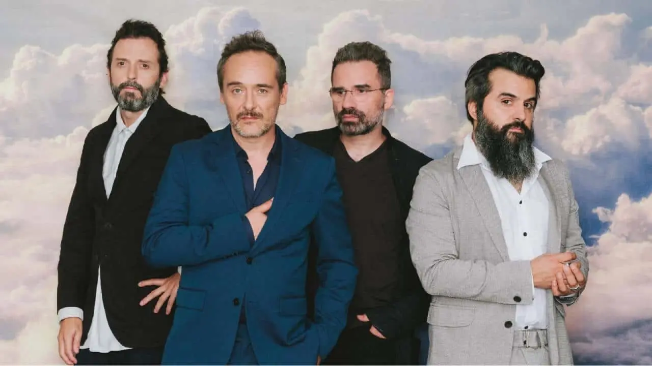 La banda Love of Lesbian cancela cuatro conciertos en México