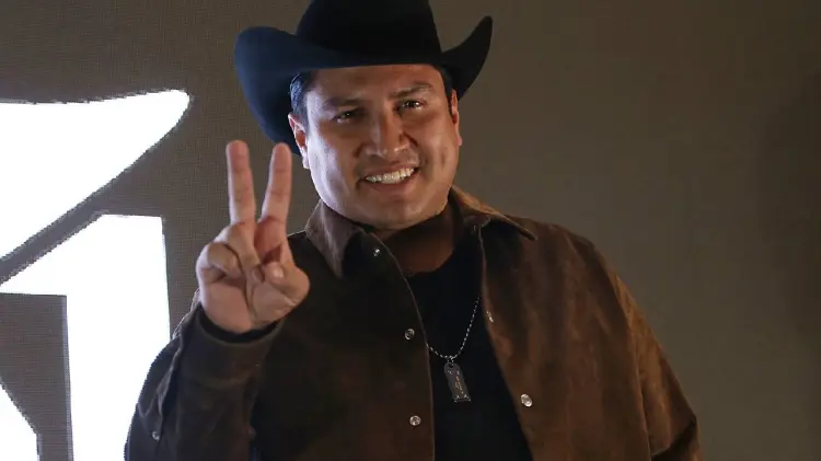 Julión Álvarez anuncia la fecha para su regreso a Estados Unidos