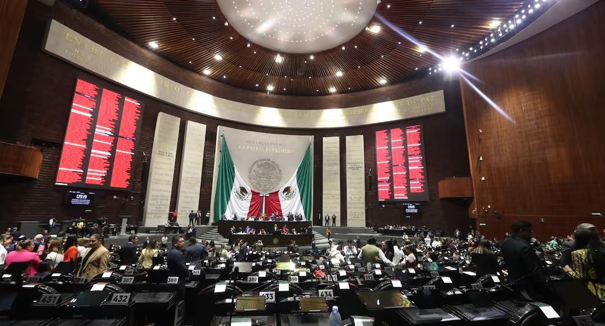 Diputados aplazan discusión de desaparición de órganos autónomos