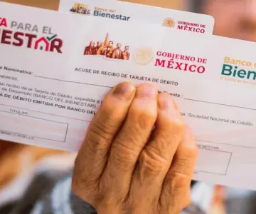 Analizan entregar Pensión de Adultos Mayores a mexicanos en Estados Unidos