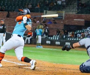 Se les apareció el fantasma regio; Naranjeros pierden el primero ante Sultanes