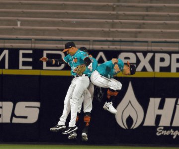 Explosión ofensiva de Naranjeros iguala serie ante Sultanes en Hermosillo