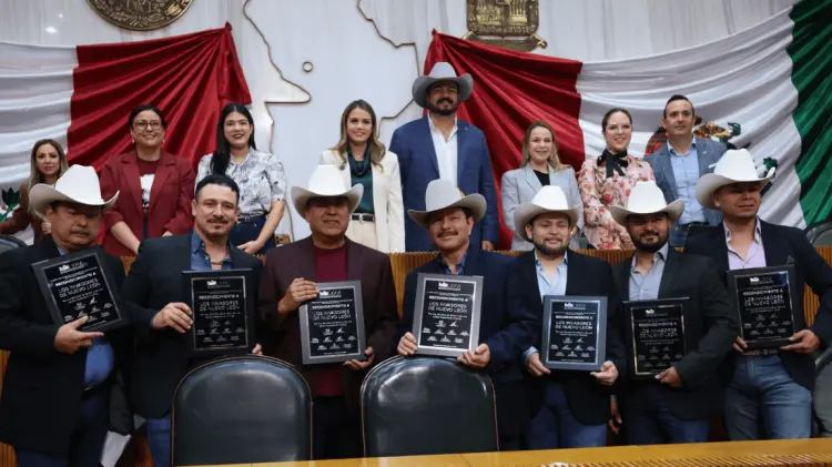 Fueron homenajeados a tres días de celebrarse el Día de la Música Norteña. (FOTO: ESPECIAL/EXPRESO)
