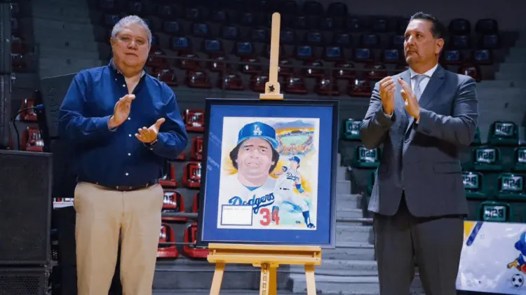 Fernando Toro Valenzuela fue entronizado al Salón de la Fama del Deportista Sonorense. (Cortesía)