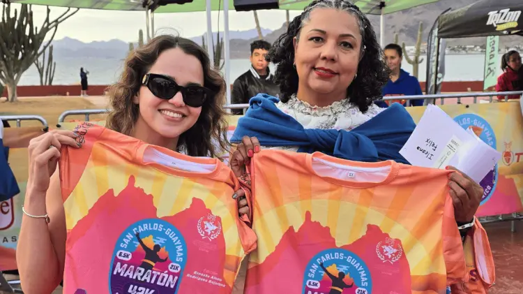 Los participantes recogieron su kit este sábado. (Foto: Juan Olivas/EXPRESO)