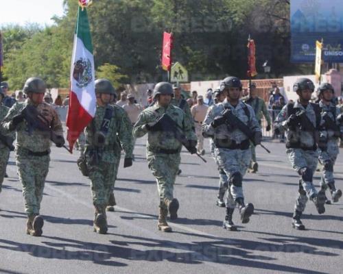 Hermosillo celebra desfile por el 114 aniversario de la Revolución Mexicana