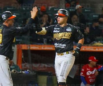 Naranjeros hacen respetar su casa; vencen 4-3 a Charros