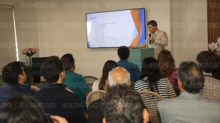Panelistas de talla nacional e internacional participan en este evento. (Jesús Ballesteros/EXPRESO)