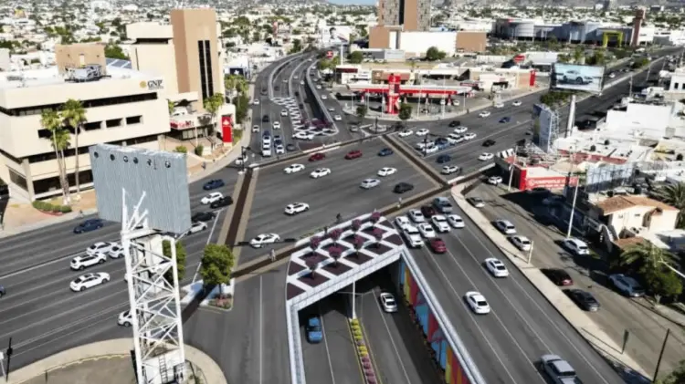 El objetivo es mejorar la fluidez del tráfico vehicular en una de las intersecciones más congestionas.