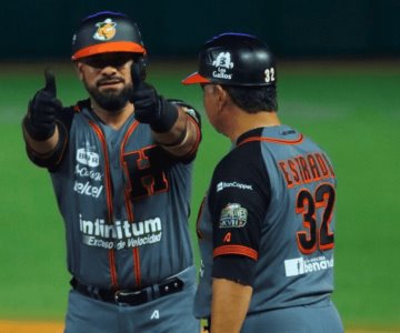 Naranjeros remonta en la novena para empatar la serie en Mazatlán