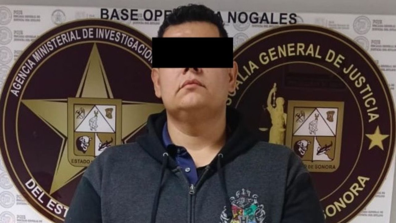 Abusaba de estudiantes a cambio de mejorar sus calificaciones; es detenido