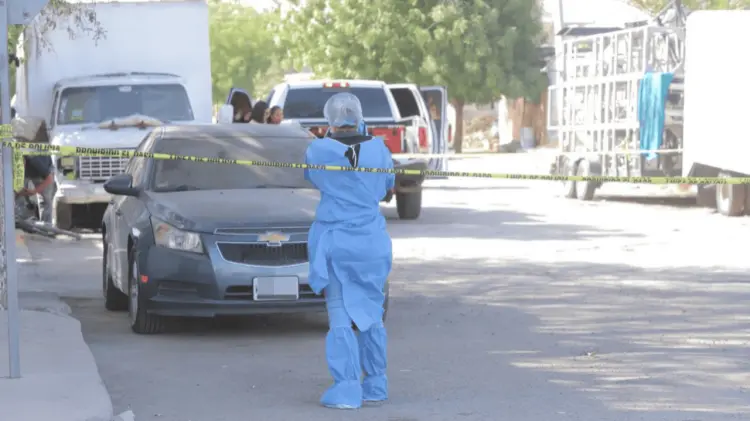 Peritos acudieron para realizar las diligencias correspondientes. (Foto: Jorge Flores / EXPRESO)