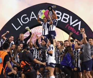 Épico triunfo de Rayadas: bicampeonas con remontada y penales ante Tigres