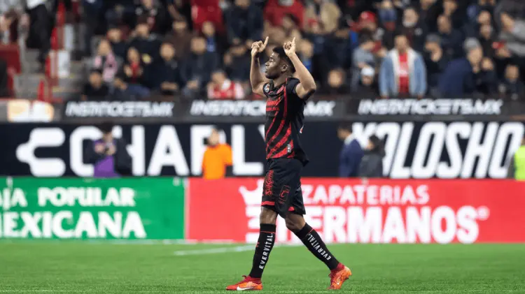 José Zúñiga fue la figura de Xolos en este encuentro. (Foto: @LigaBBVAMX)