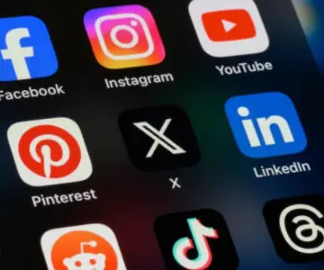 Australia prohíbe redes sociales a menores de 16 años desde diciembre