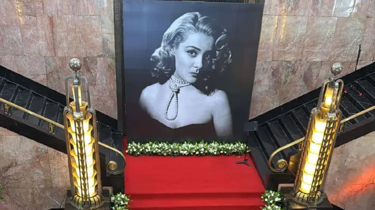 Honran a Silvia Pinal en el Palacio de Bellas Artes