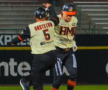 Naranjeros de Hermosillo barren a los Águilas de Mexicali