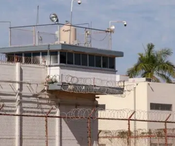 Encuentran a hombre muerto en penal de Culiacán; investigan posible suicidio