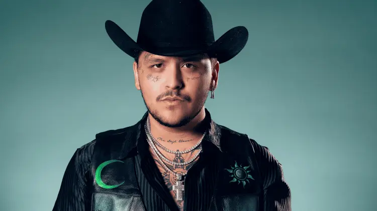 Reconocen a Nodal por incluir lengua de señas en su concierto en Costa Rica