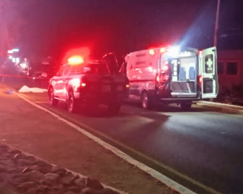 Mueren empleados de pizzería en accidente de moto en San Carlos