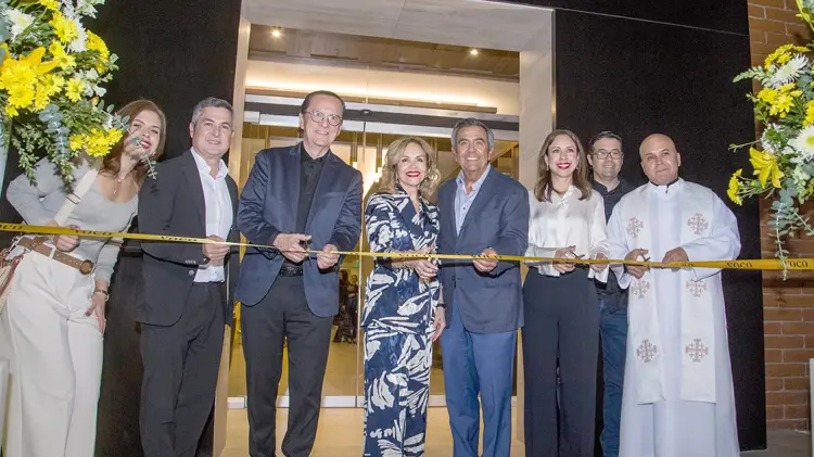 Tradicional corte de listón. (Foto: Especial / EXPRESO)