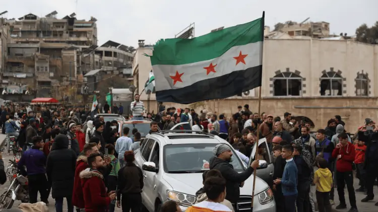 Los rebeldes llaman a los sirios en el extranjero a regresar a la Siria libre. (Foto: Especial)