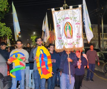 Jóvenes demuestran su fe en la Virgen de Guadalupe