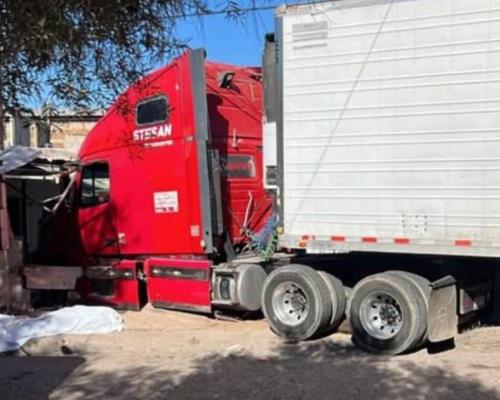 Muere hombre tras estrellarse contra una vivienda en Nogales