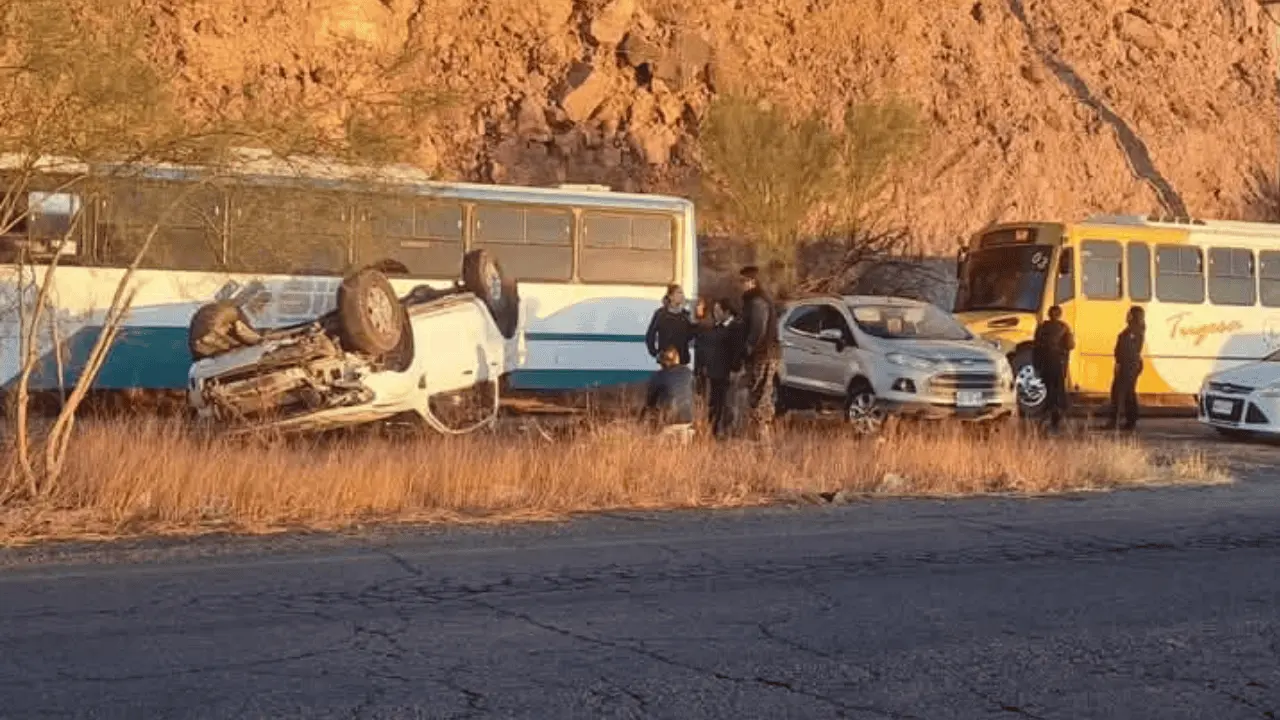 Volcadura deja una persona lesionada en la carretera Guaymas-Empalme