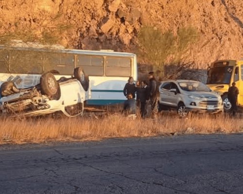 Volcadura deja una persona lesionada en la carretera Guaymas-Empalme